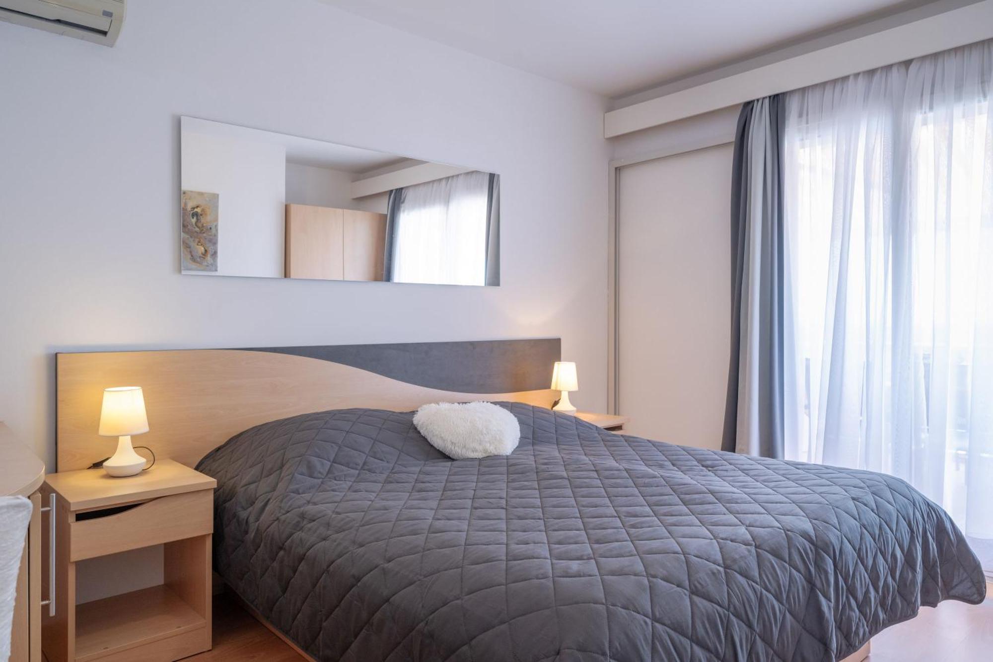 Apartmani Marelic - Sun Beach Zavalatica Exterior foto