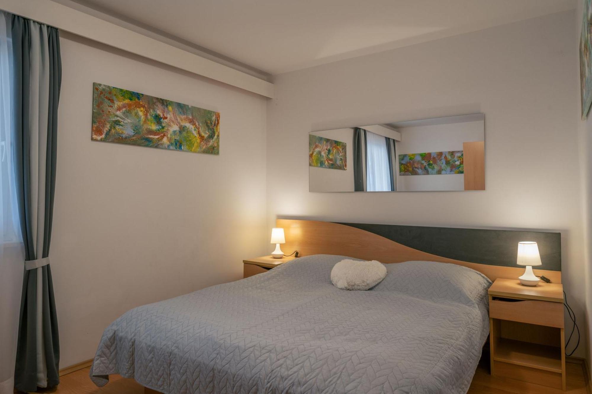 Apartmani Marelic - Sun Beach Zavalatica Exterior foto