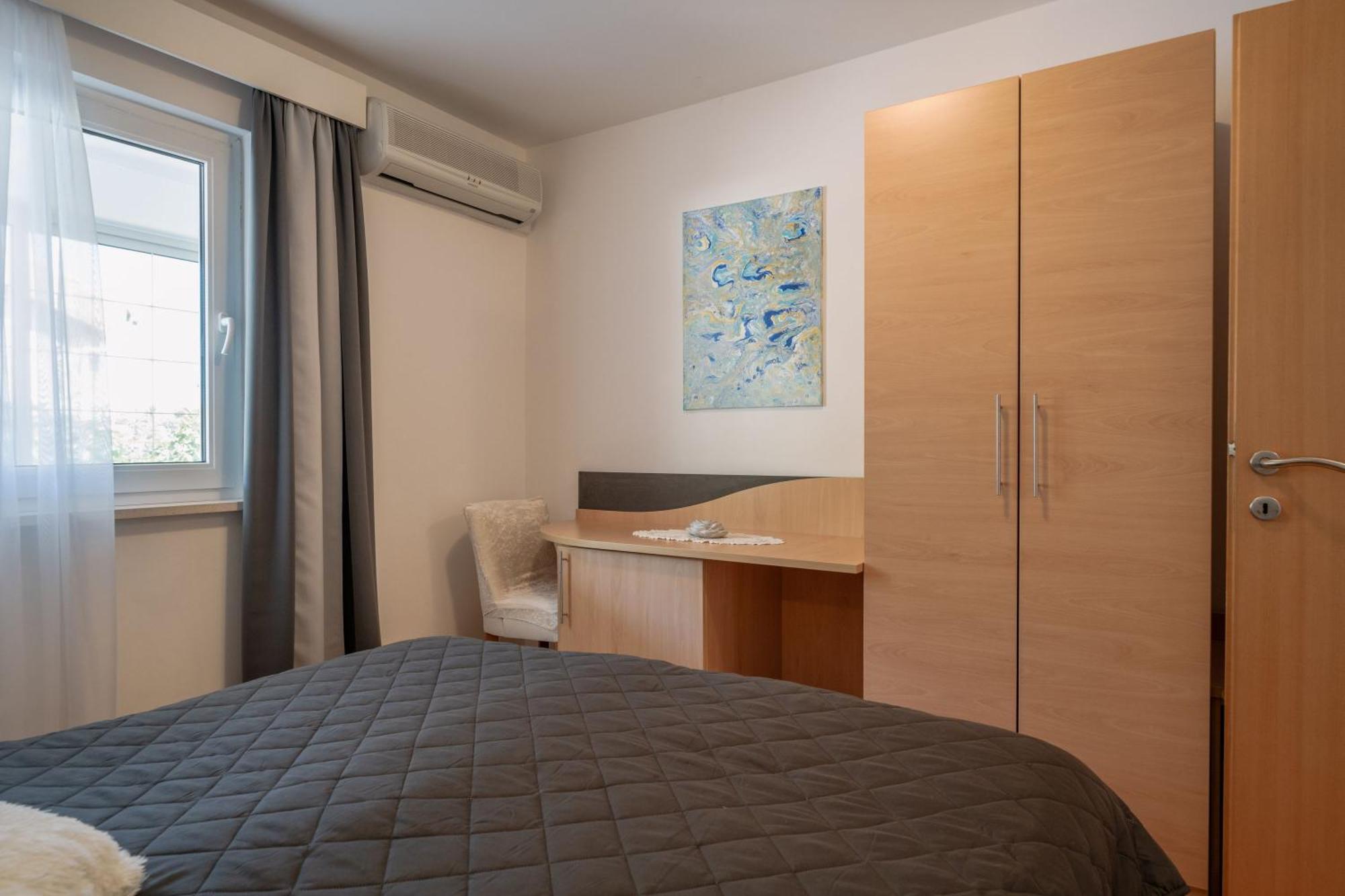 Apartmani Marelic - Sun Beach Zavalatica Exterior foto